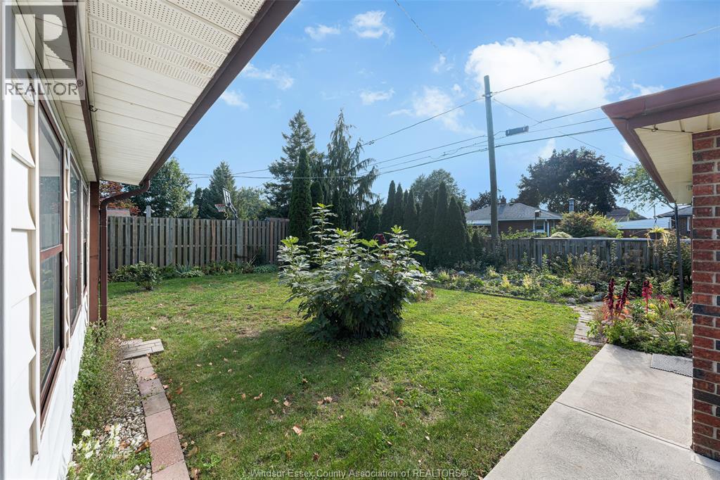 2545 ST. PATRICKS'S AVENUE - 29