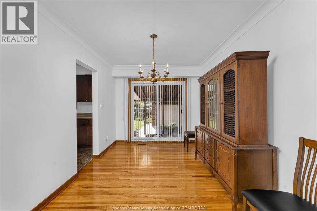 2545 ST. PATRICKS'S AVENUE - 8