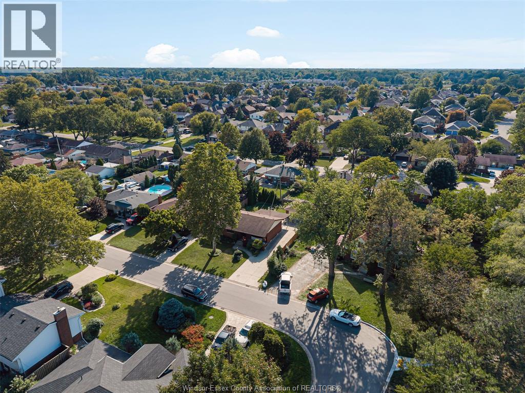 2545 ST. PATRICKS'S AVENUE - 31