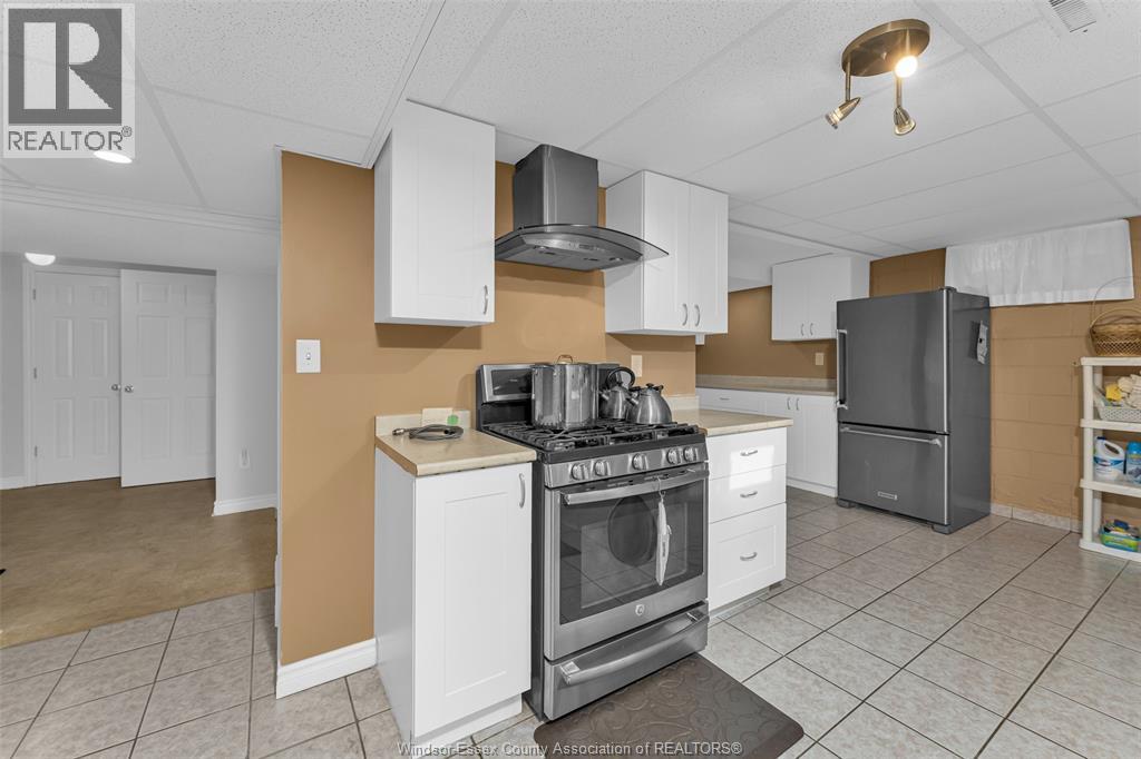 2545 ST. PATRICKS'S AVENUE - 26