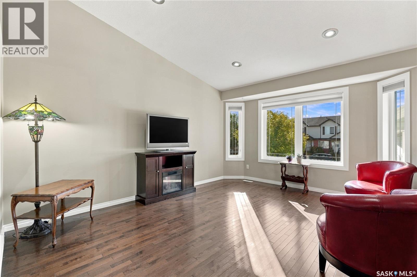 126 Lamarsh ROAD - 3