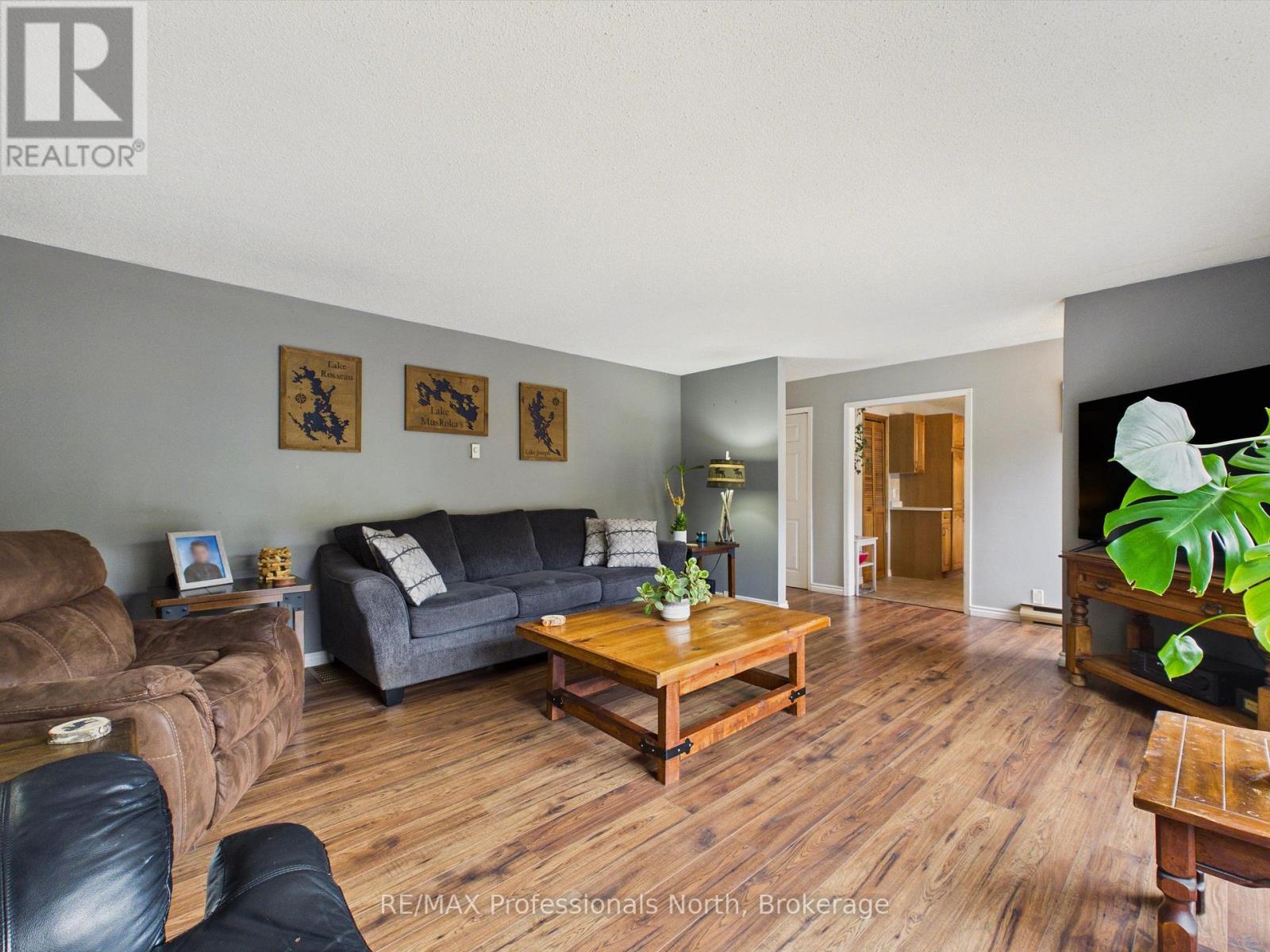 4226 ASPDIN ROAD - 8