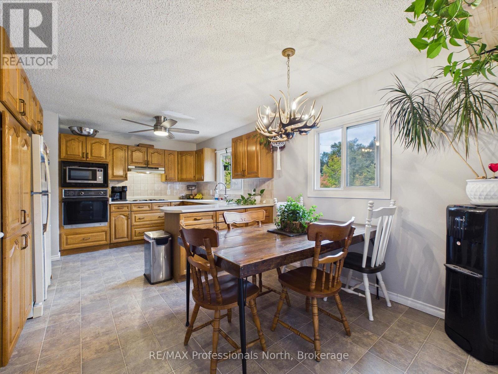 4226 ASPDIN ROAD - 9