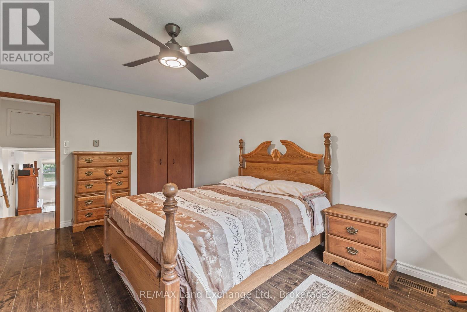 789 EASTWOOD DRIVE - 16