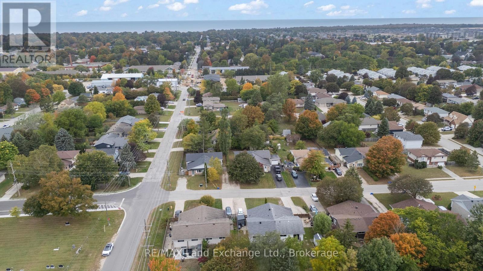 789 EASTWOOD DRIVE - Image 27