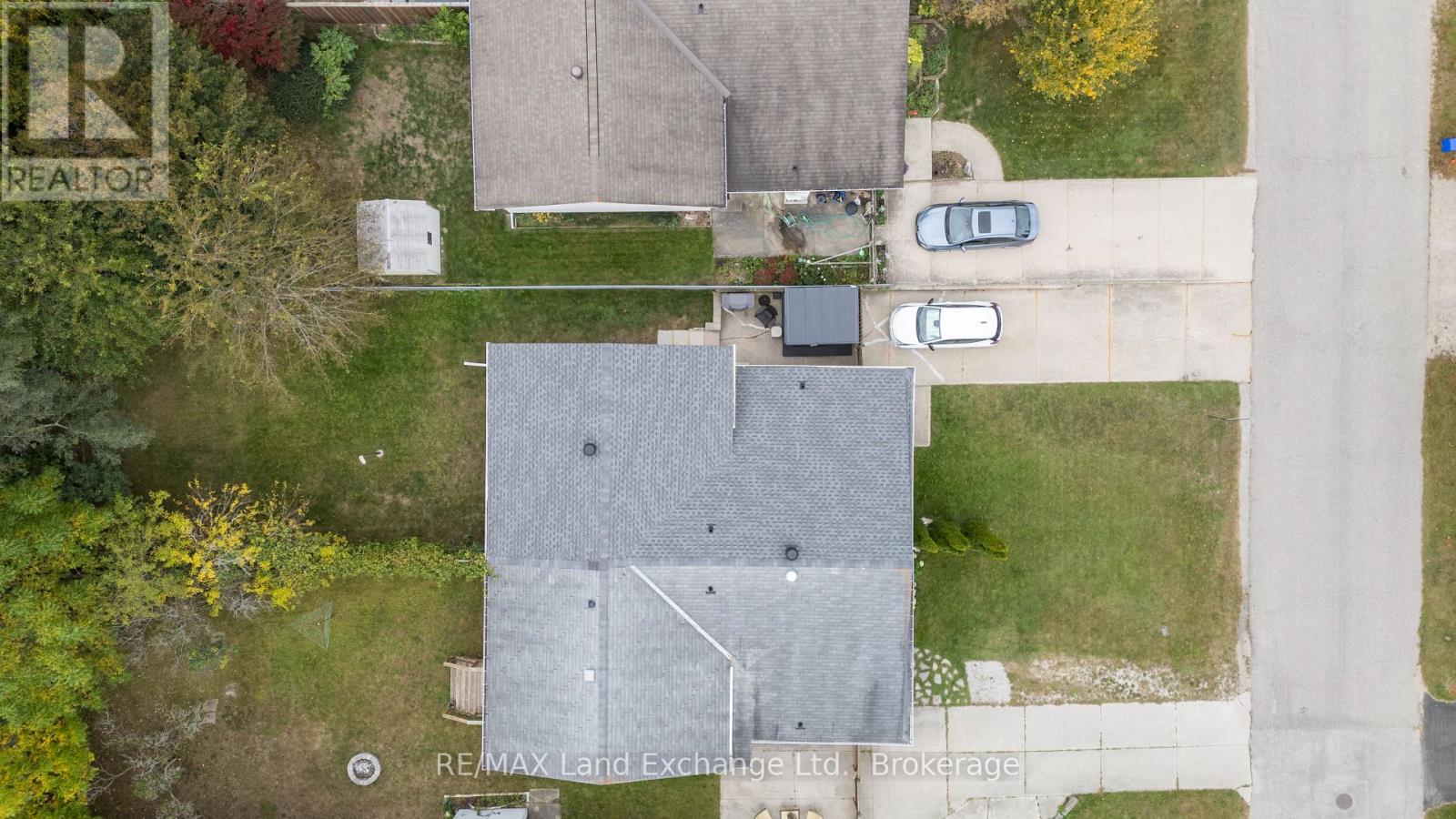 789 EASTWOOD DRIVE - 3