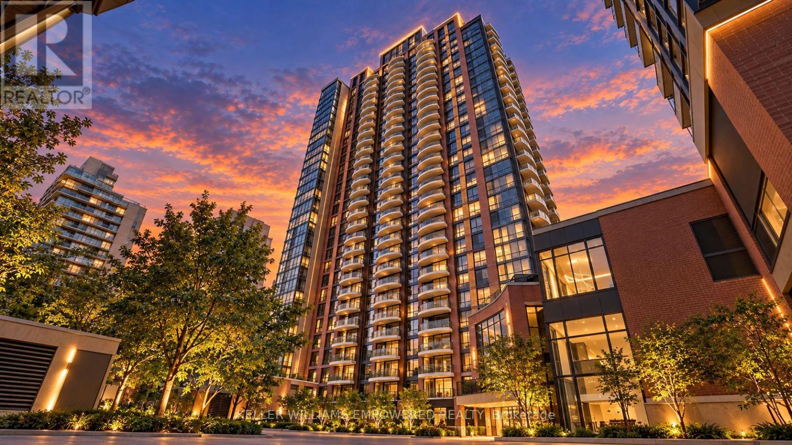 Photo of 33 Sheppard Avenue