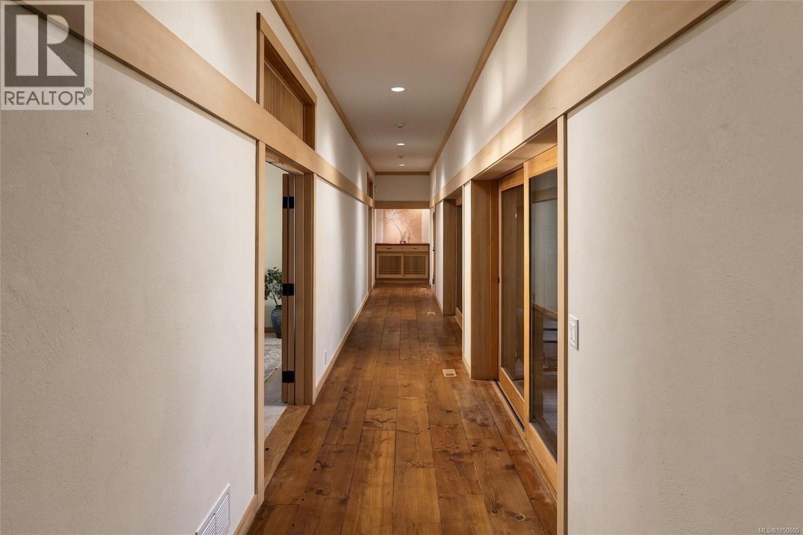 250 Holmes Rd - Image 16