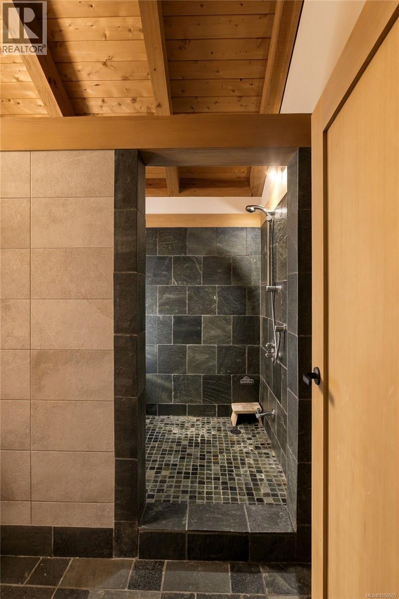 250 Holmes Rd - Image 42