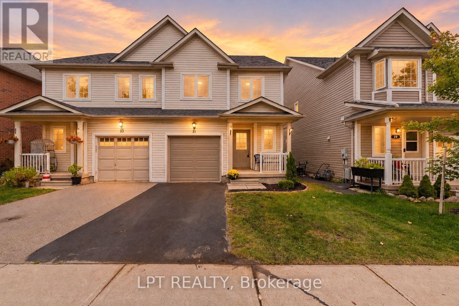 31 Laurendale Avenue, Georgina, ON