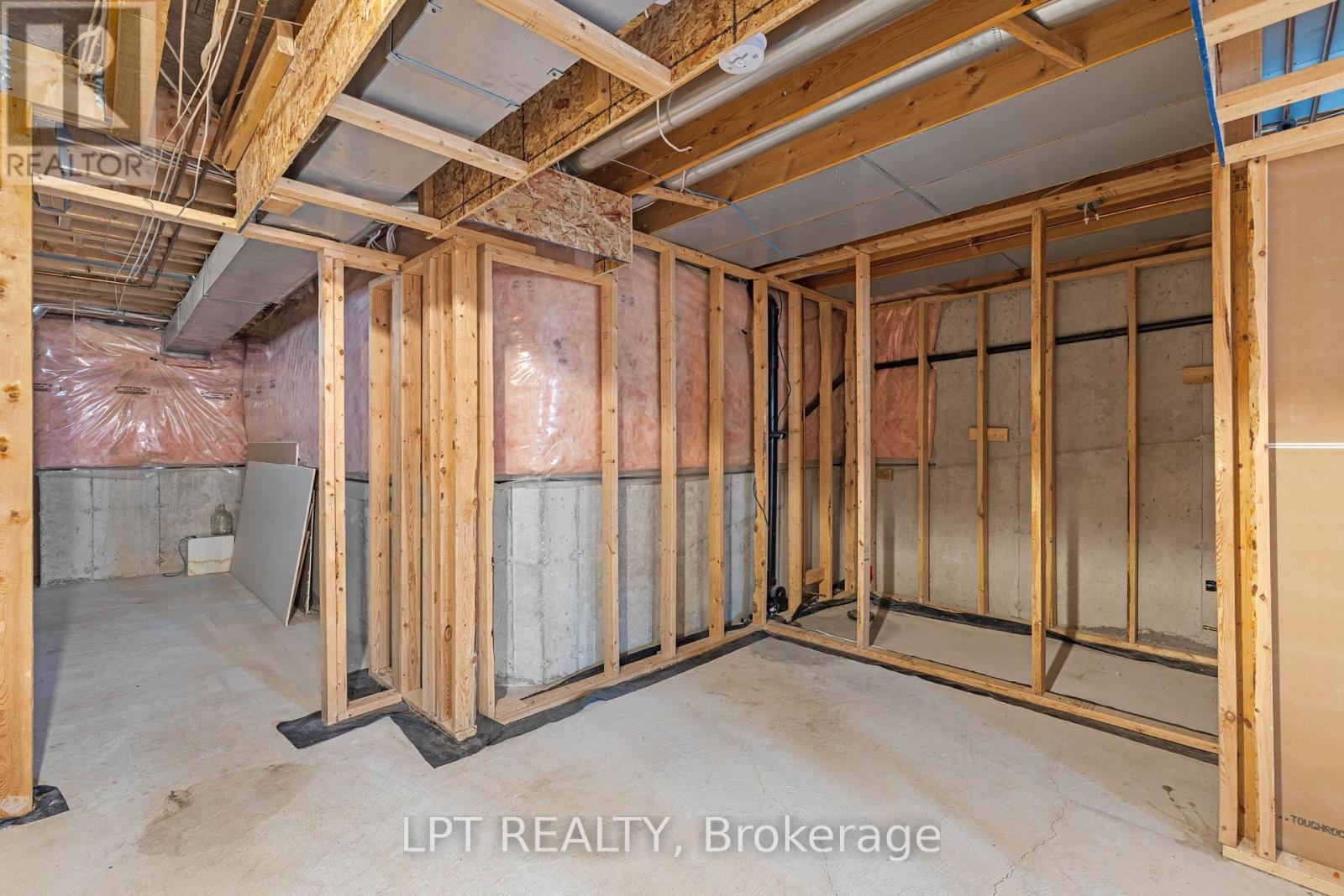 31 Laurendale Avenue, Georgina, ON photo 27