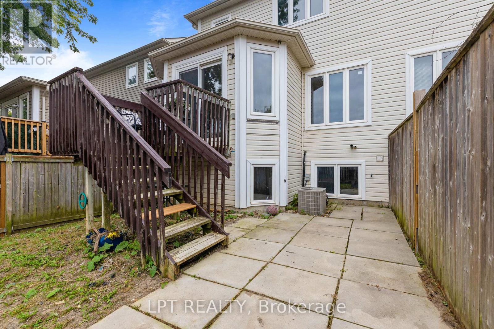 31 Laurendale Avenue, Georgina, ON photo 30