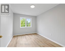 31 Laurendale Avenue, Georgina, ON L4P4A8 Photo 22