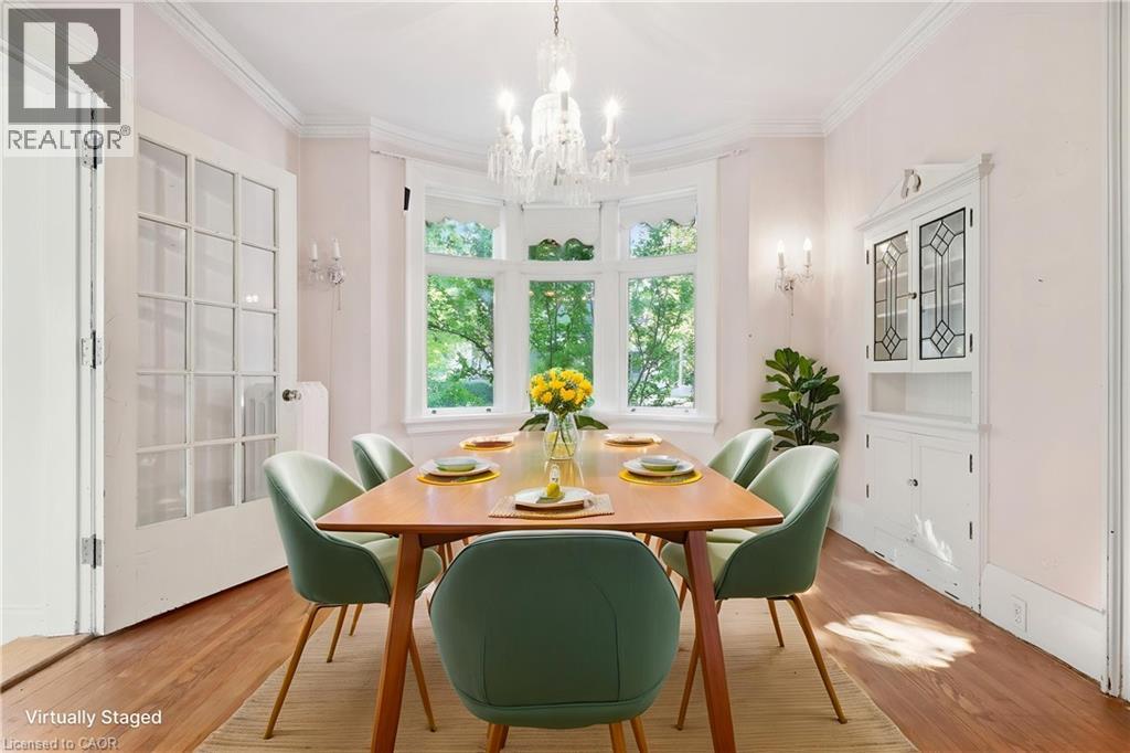 32 WENTWORTH Avenue - Image 8