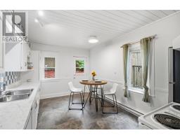 50 St. Clare Avenue thumbnail 12