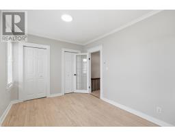 50 St. Clare Avenue thumbnail 15