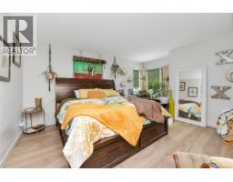 Bathroom - 21 7070 West Saanich Rd, Central Saanich, BC V8M1P5 Photo 9