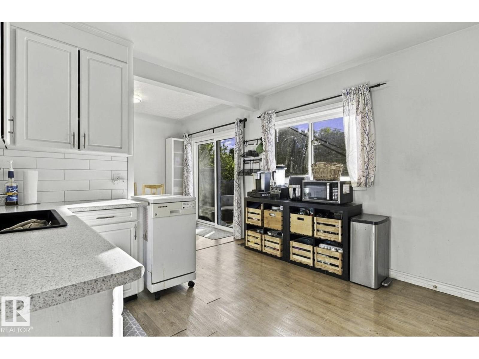 11928 127 ST NW - 15