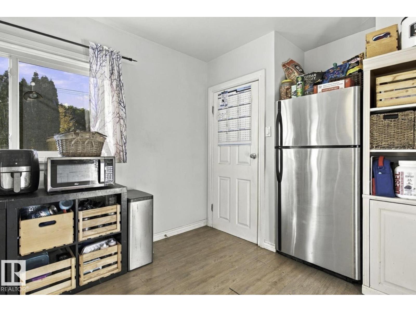 11928 127 ST NW - 16