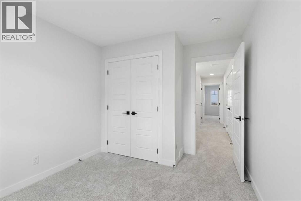 15449 45 Street SW - 25