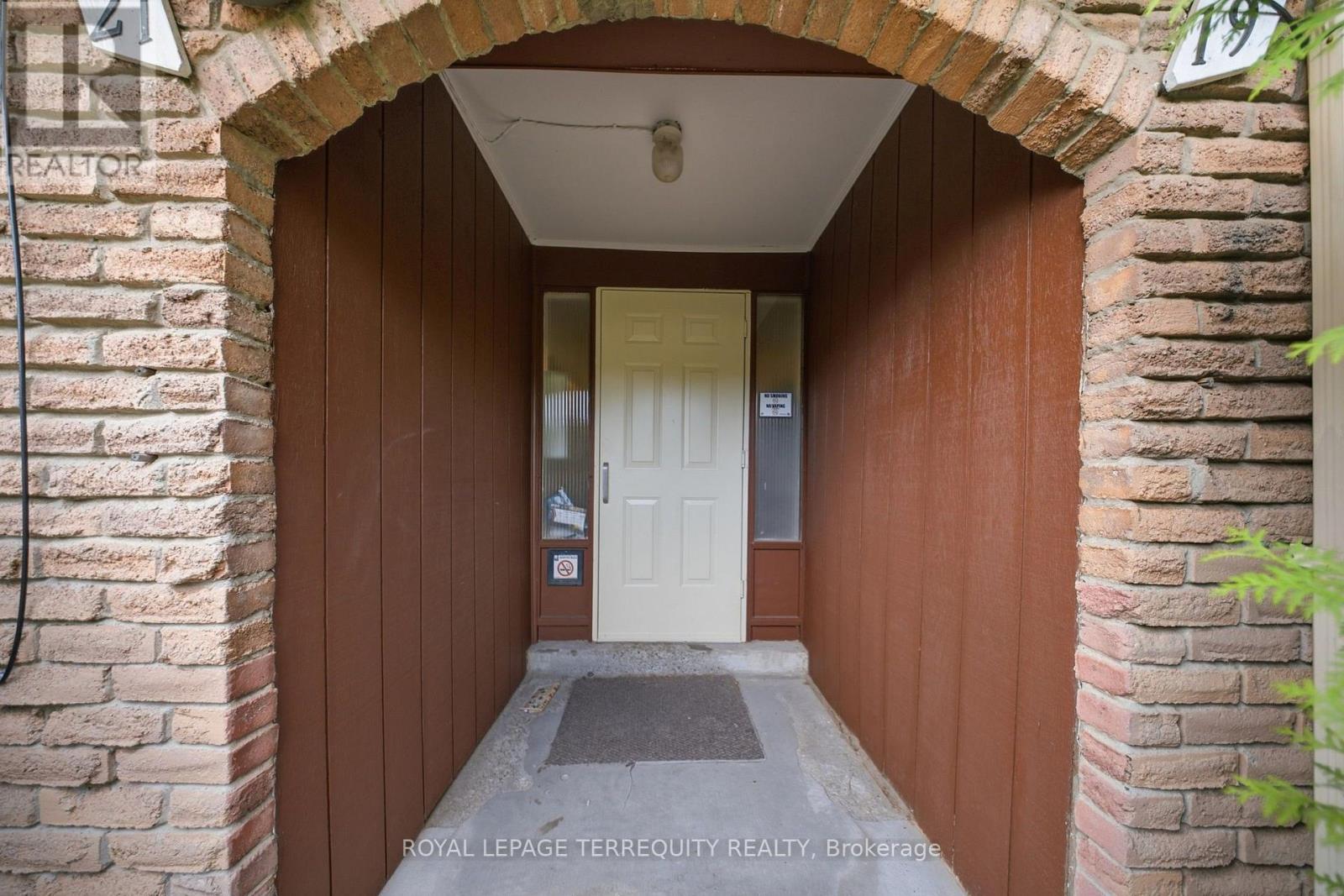 #21 506 NORMANDY STREET - Image 6