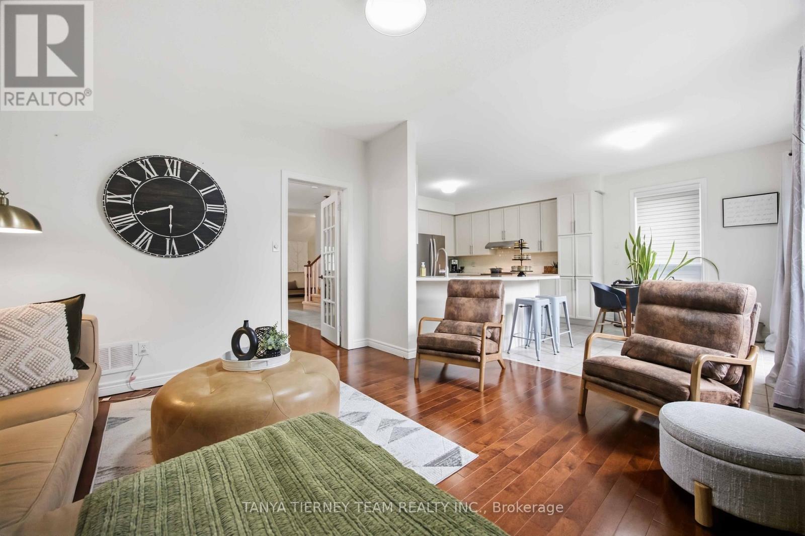 17 CODY AVENUE - 12