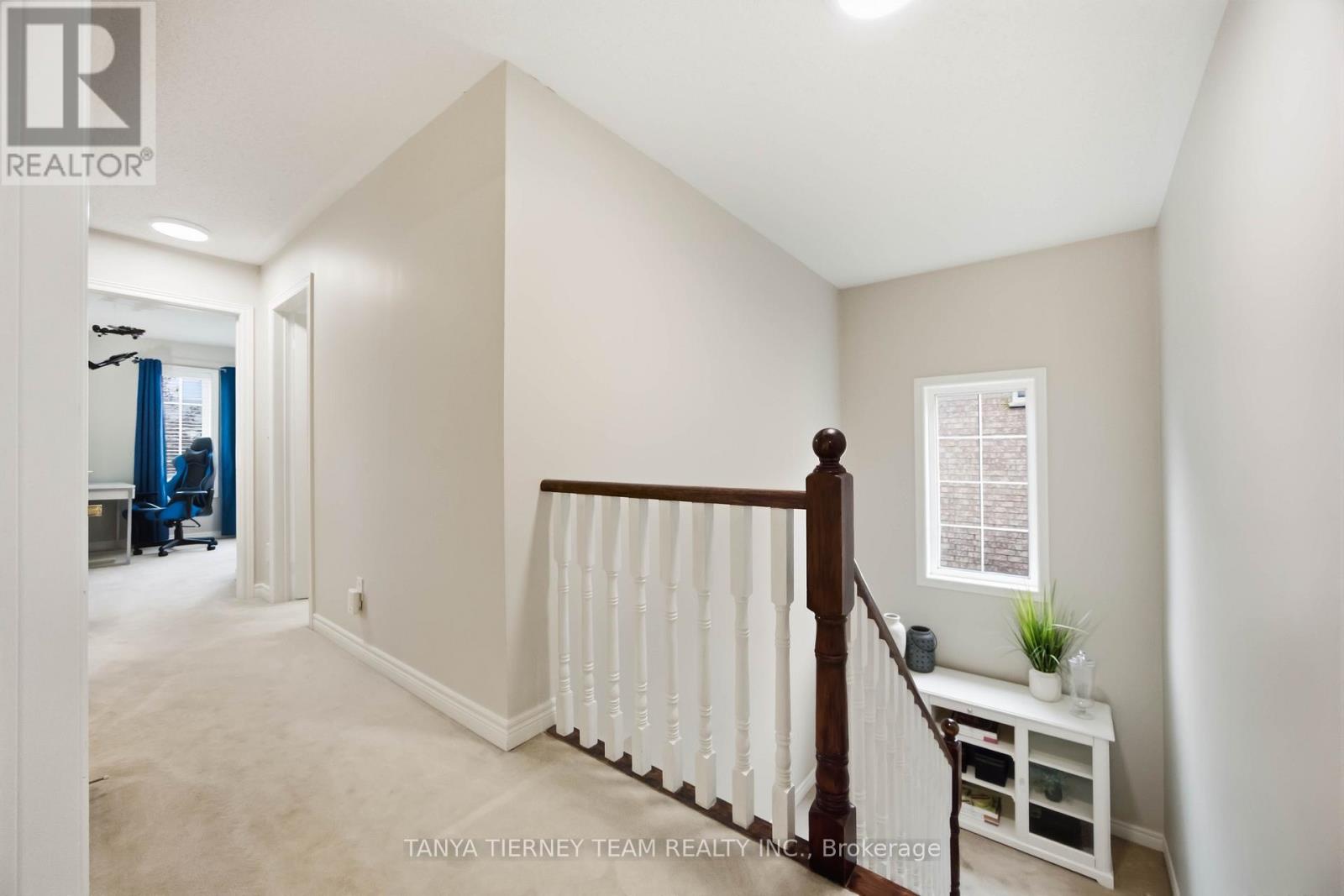 17 CODY AVENUE - 25