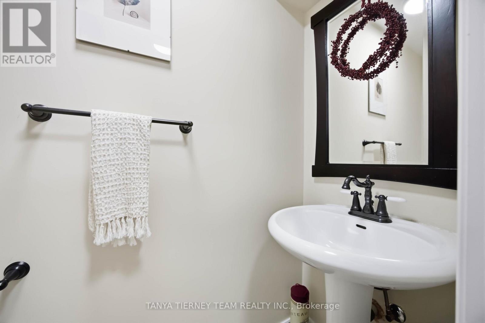 17 CODY AVENUE - Image 31