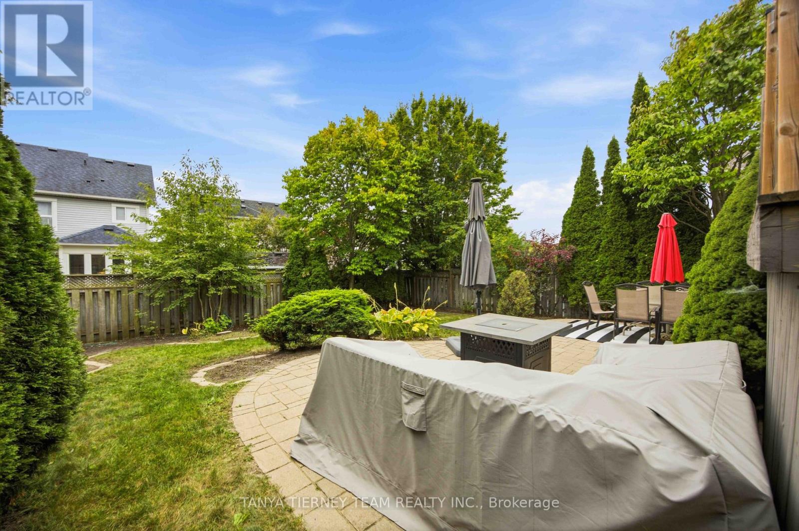 17 CODY AVENUE - 40