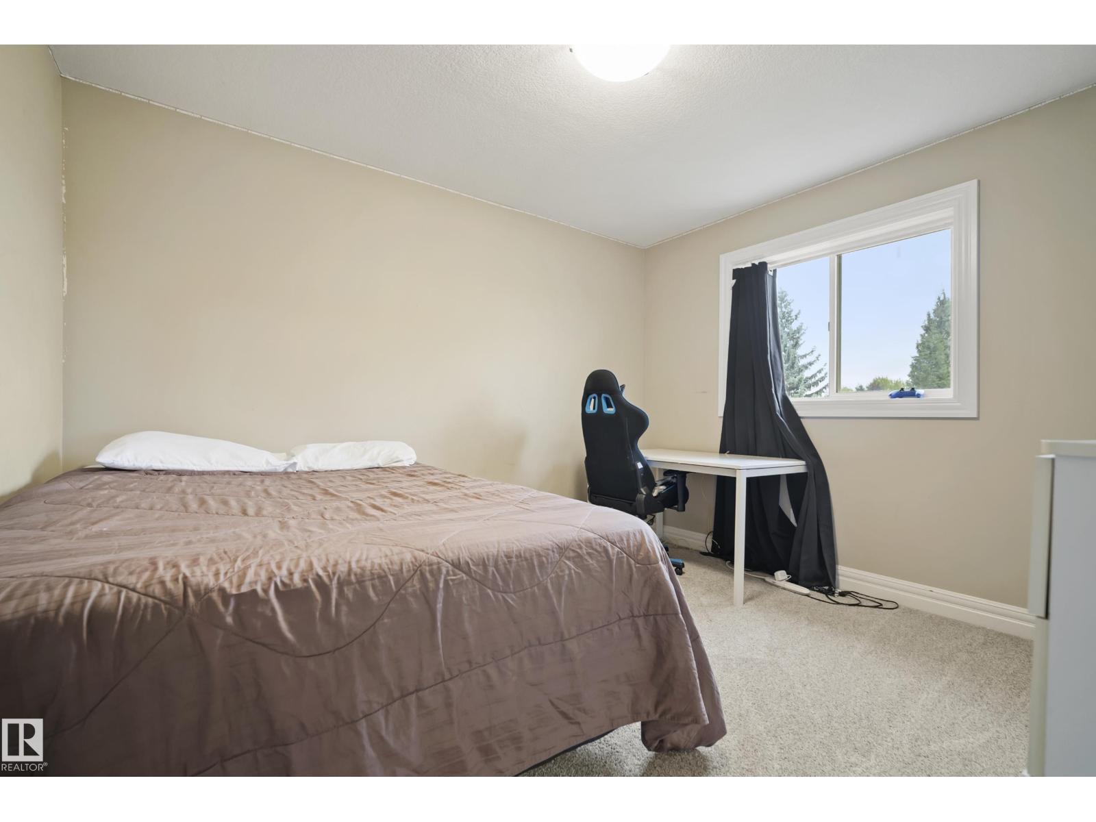 5403 60 ST - Image 33