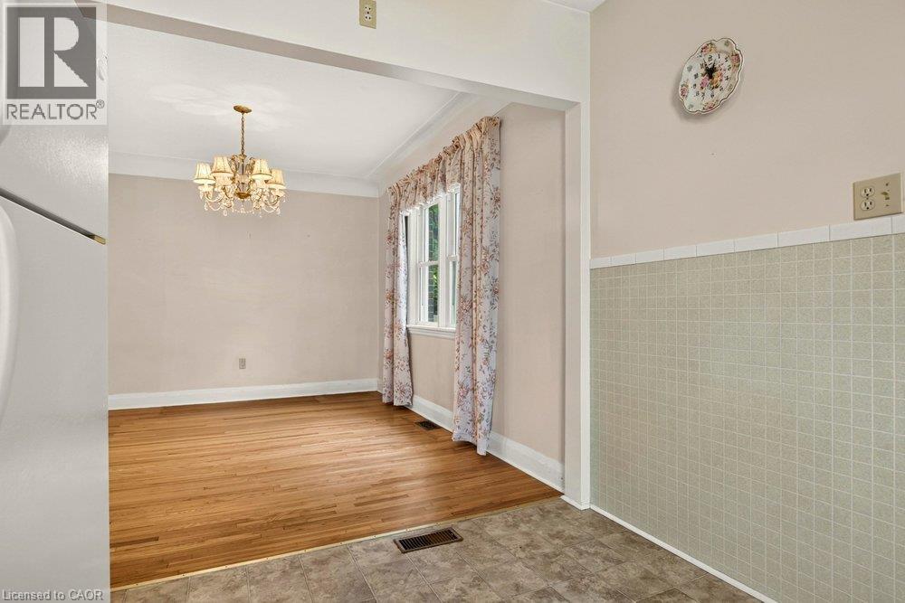 64 TWEEDSMUIR Avenue - 7