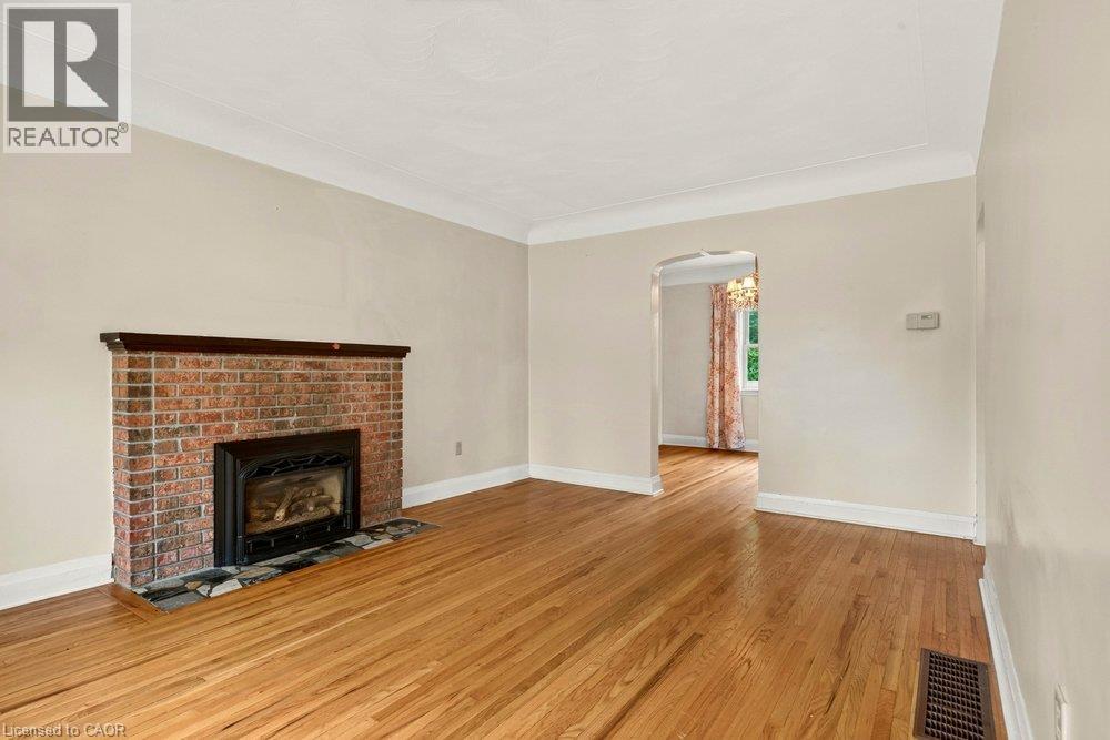 64 TWEEDSMUIR Avenue - 4