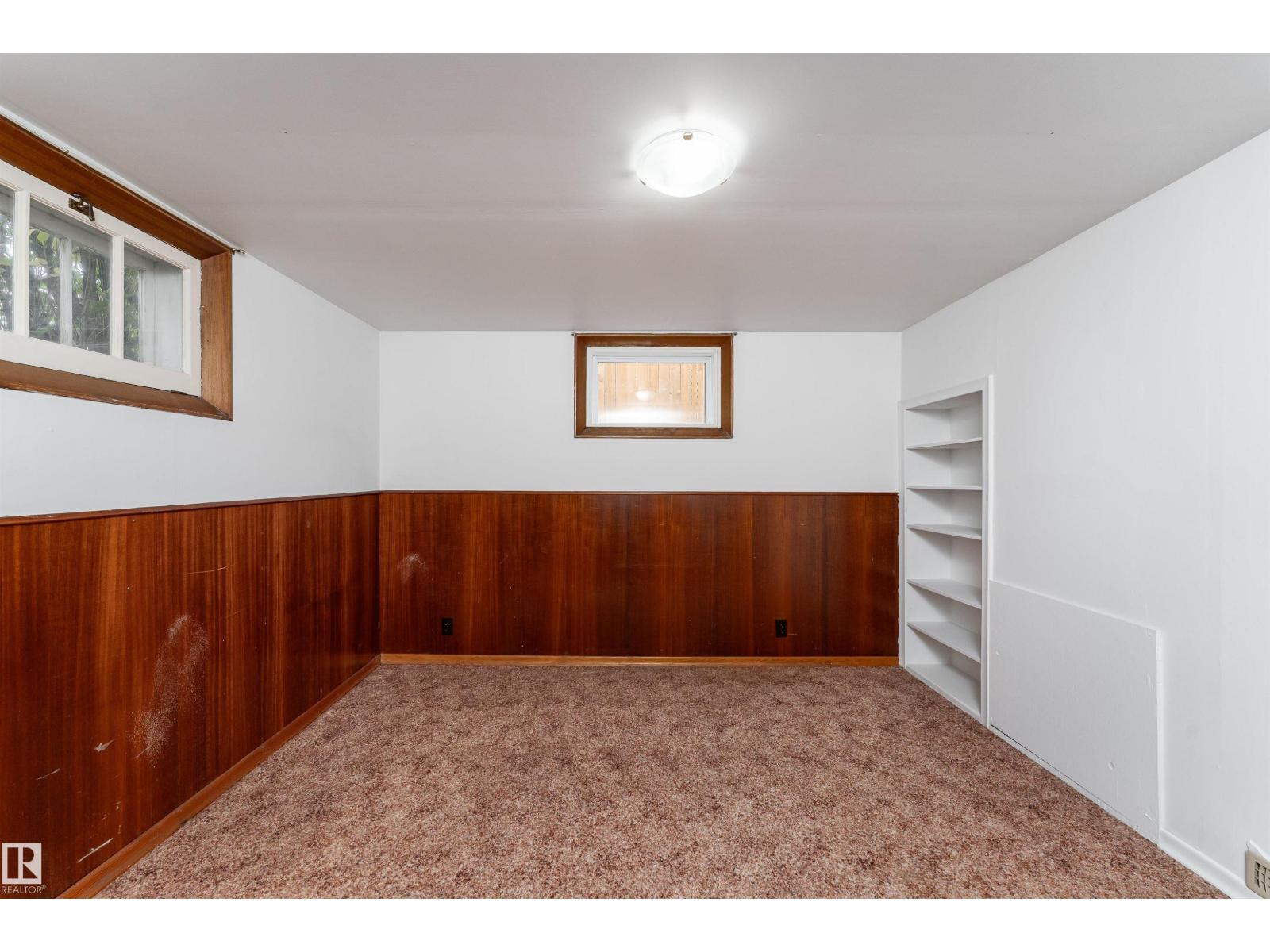 10719 132 ST NW - 28
