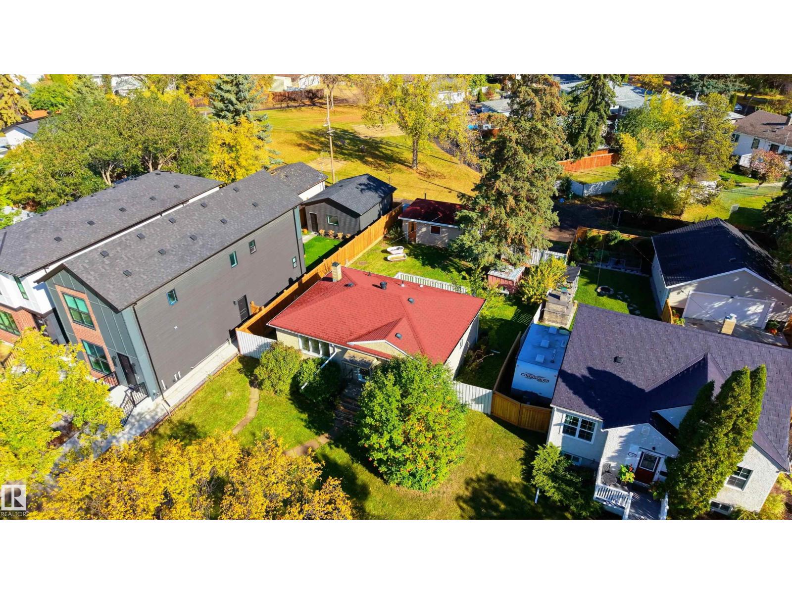 10719 132 ST NW - 44