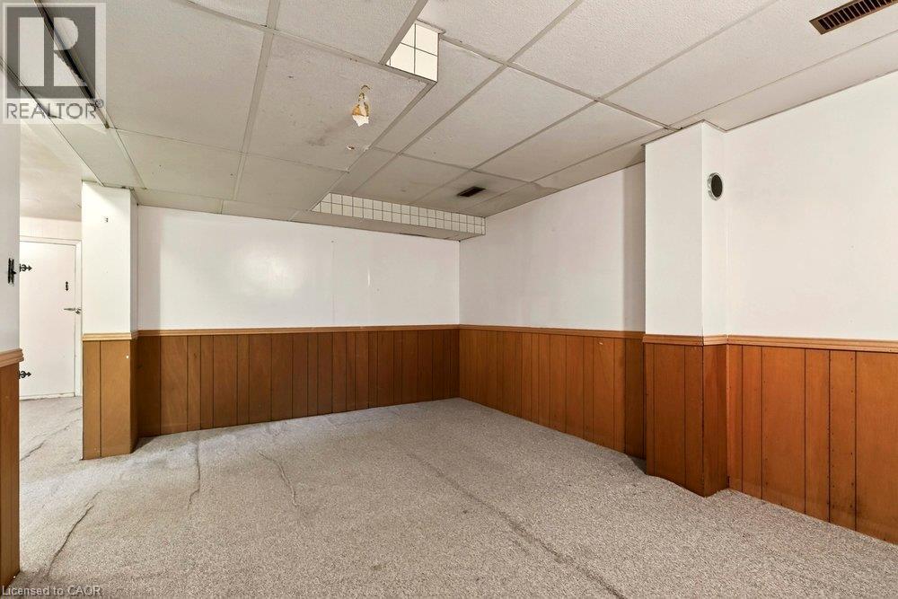 64 TWEEDSMUIR Avenue - Image 36