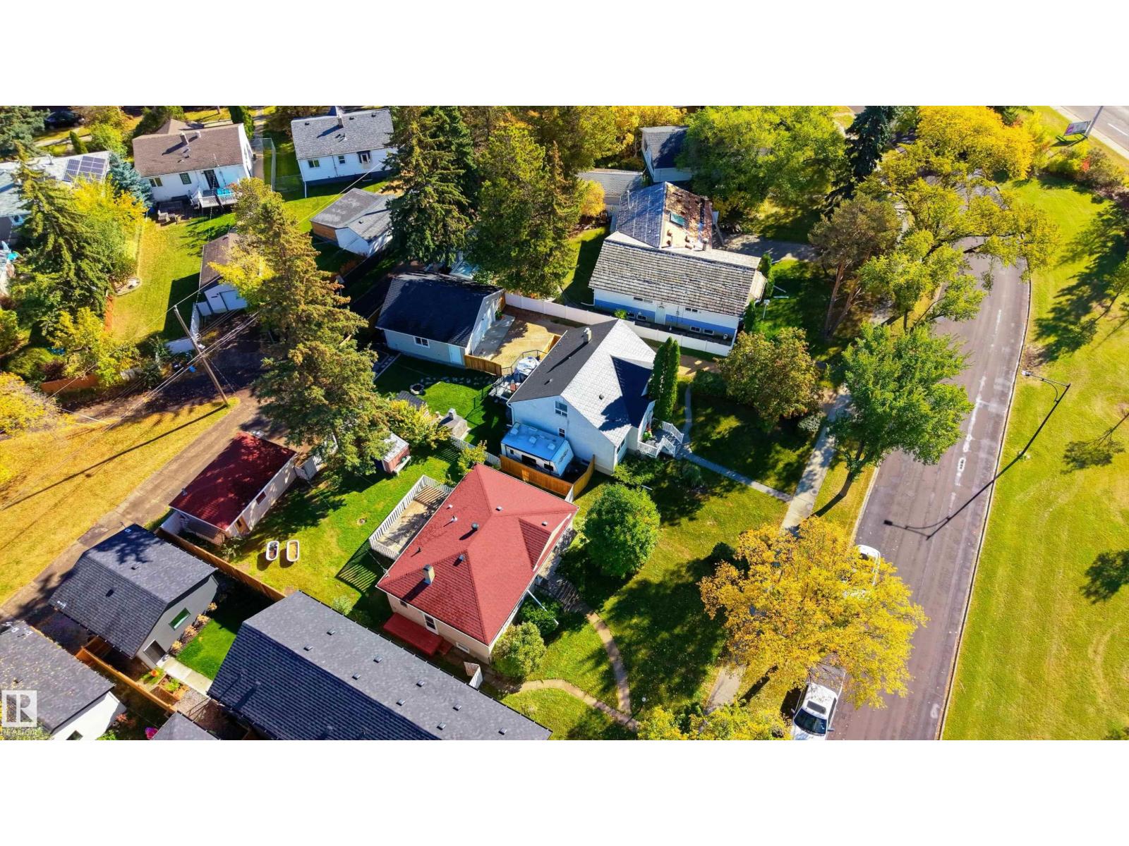 10719 132 ST NW - 45