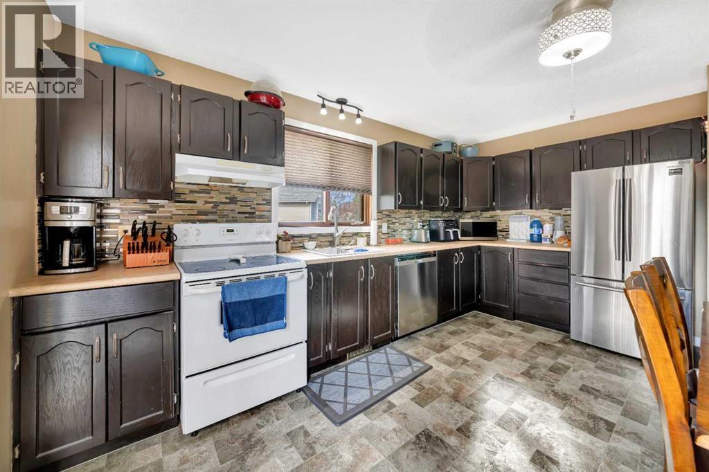 4505 30A Street Close - 10