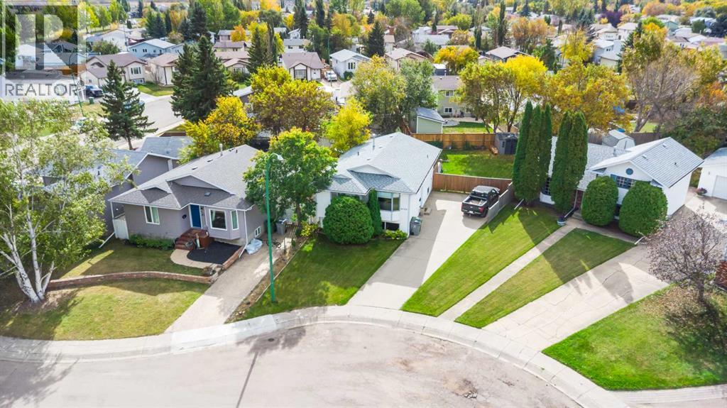 4505 30A Street Close - Image 35