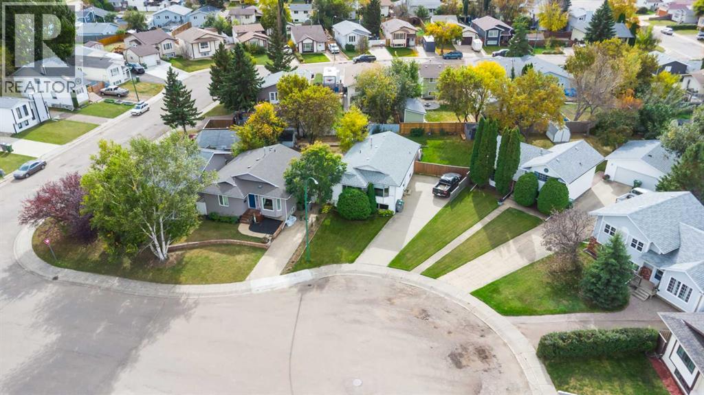 4505 30A Street Close - Image 36