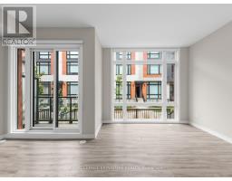 1014 - 14 David Eyer Road, Richmond Hill, ON L4S0N4 Photo 6
