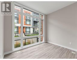 1014 - 14 David Eyer Road, Richmond Hill, ON L4S0N4 Photo 9
