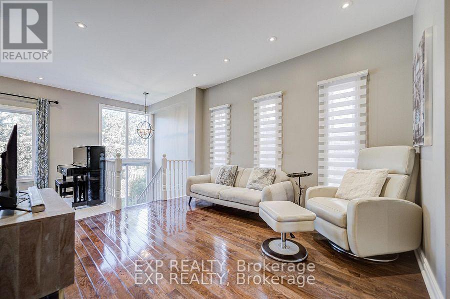 292 SHERIDAN COURT - 4