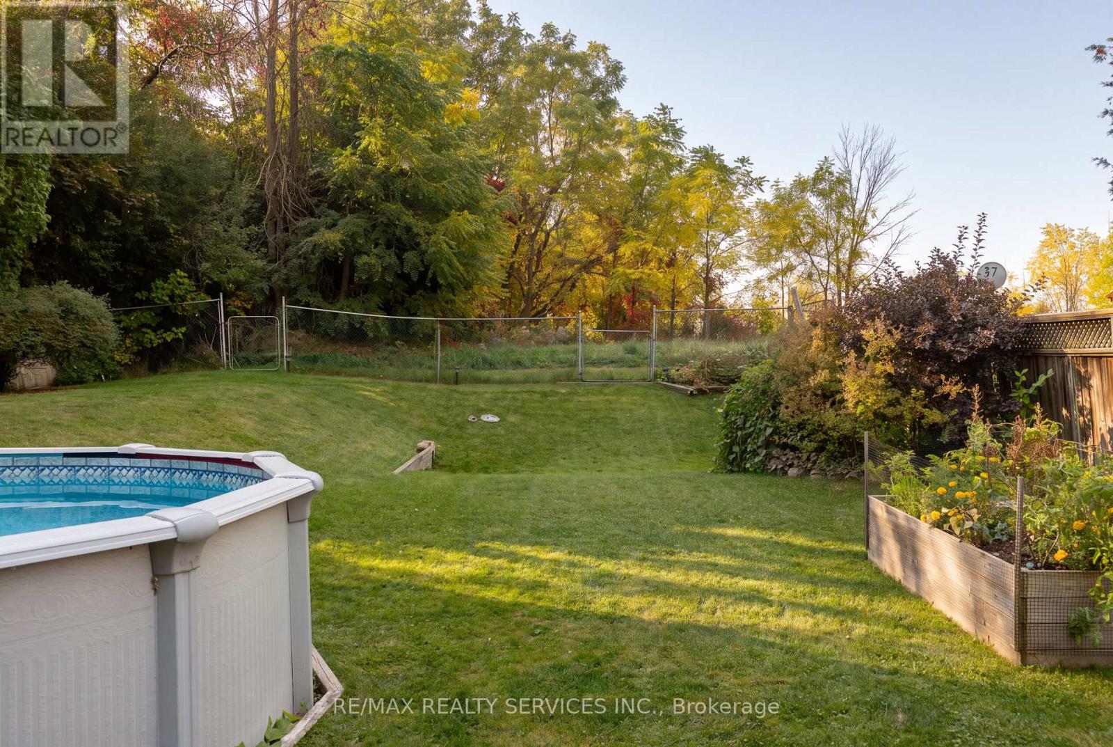 37 Maple Avenue West, New Tecumseth, ON photo 19