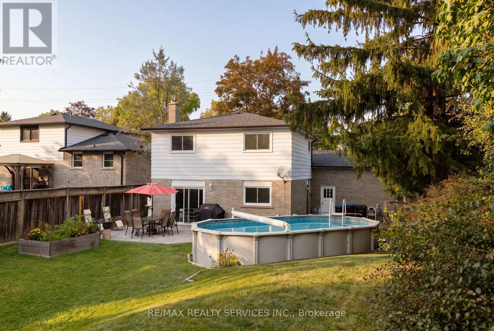 37 Maple Avenue West, New Tecumseth, ON photo 4