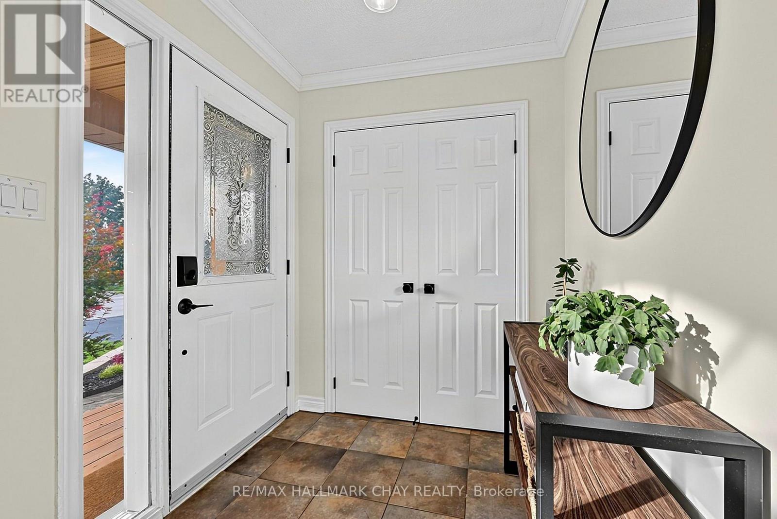 8 GRAHAM STREET - Image 3