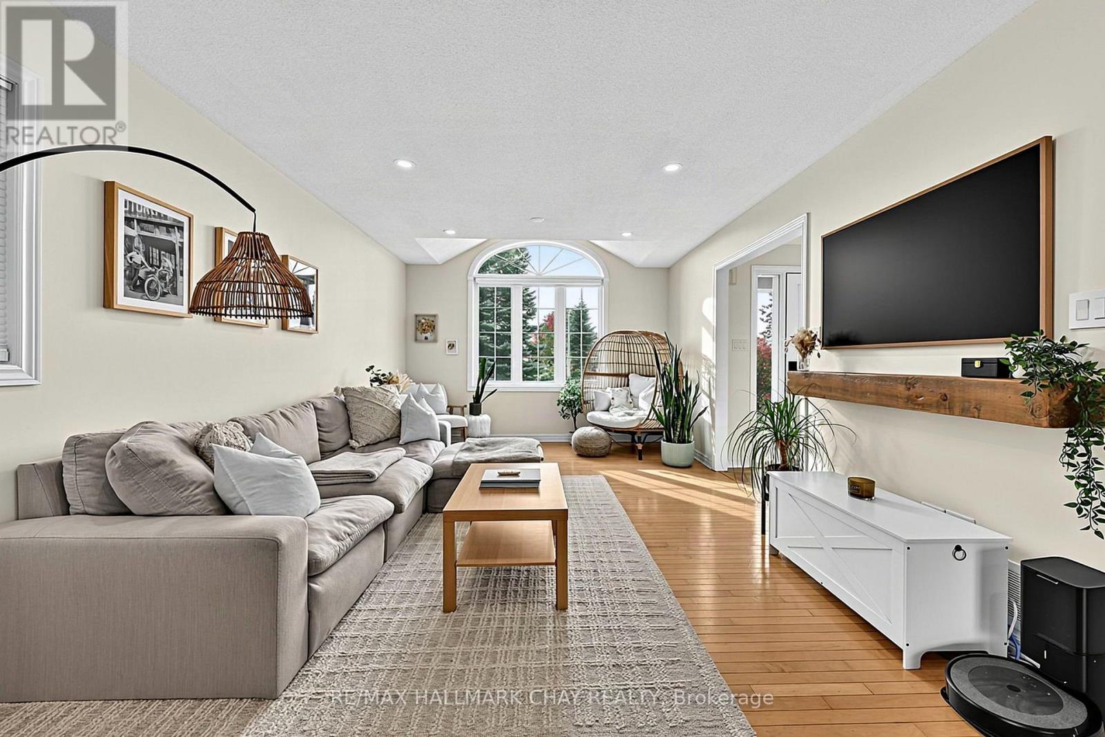 8 GRAHAM STREET - Image 7