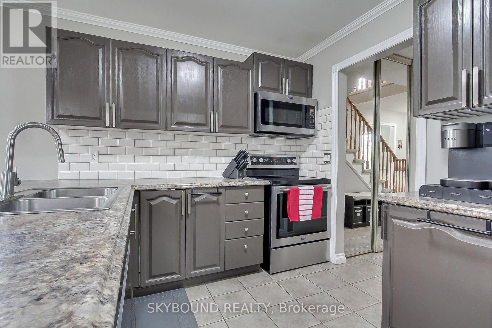 313 HICKLING TRAIL - 13
