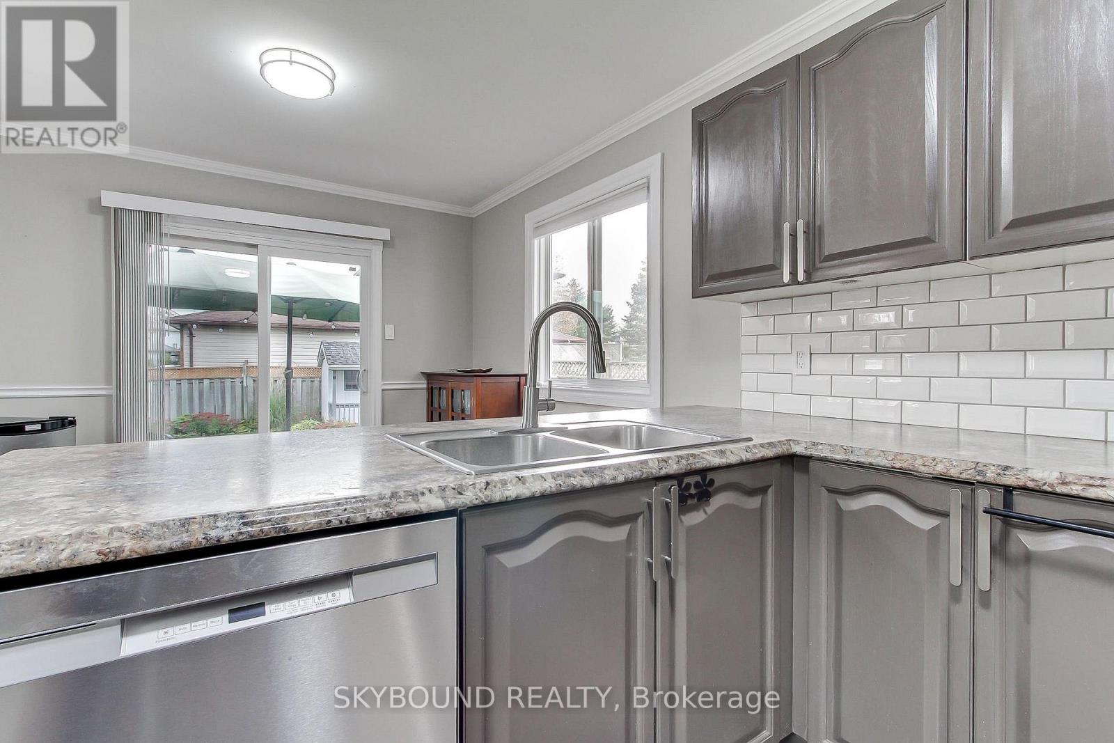 313 HICKLING TRAIL - 14