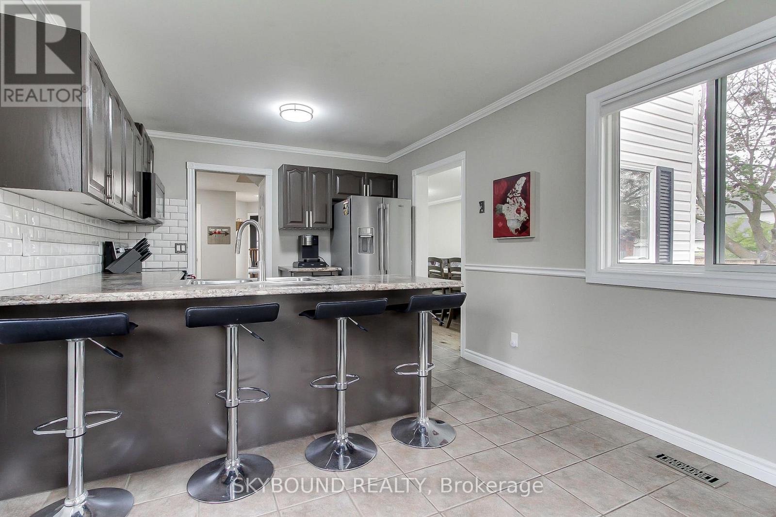 313 HICKLING TRAIL - 16