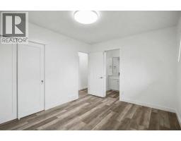 2202 35 Street SE - photo 13